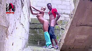 sexygray2 fucked her neighbor's boyfriend in an uncompleted building