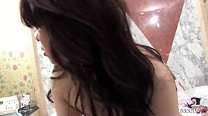 日本人ママが無修正JAVでアナル深く＆マンコ中出し激ヤリ