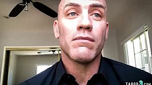 Skinny teen haley reed fingers pussy dildo submissive webcam pissplay