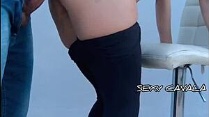 me contratou apenas para chupar o pau dele ficou só na vontade de me comer