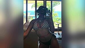 dare you stroke to sza's sexy ebony curves tribute