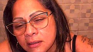 Finding stepmom panties in bathroom