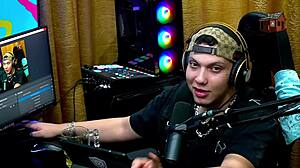 mari ávila's body drives ruan wild on podcast