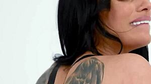 omg check out beautiful long-legged ariana starr's big tits blowjob in heels she's so cute 😍👠