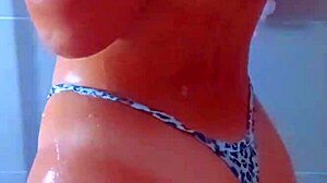 College teens rub wet shaved pussies in shower