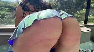 Big ass brunette babe Marian Franco's jacuzzi blowjob heats up outdoor pool play