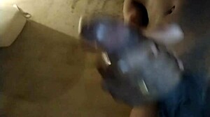 Tia gostosa receives massive outdoor public gozada cumshot explosion