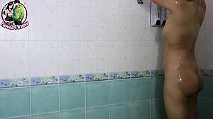 ม.ปลาย ninewthai WASHS DIRTY PUSSY AFTER HUBBY CALLS IT STINKY