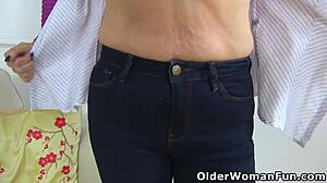 dolly's hard nipples drip over wet milf cunt in stockings