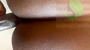 i'm the hottest chef ya know givin' ya my wet pussy ta eat right now... mmm