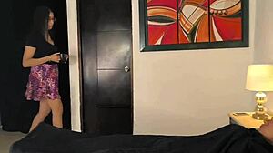 mi madrastra elena cruz me cuida con creampie en grupo