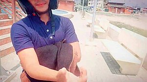 Damn Sexy Bisexual Big Ass Chick Pays Cash Street Sex!