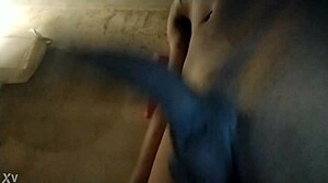 Tia gostosa receives massive outdoor public gozada cumshot explosion