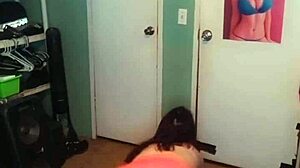 catherine grey shakes her big ass twerking hard on snapchat 😍🍑🔥