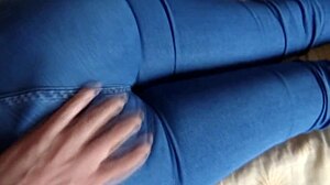 stepson why you caressing my big ass i cant stop fingering myself