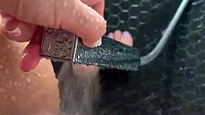 saudi arabian teen stepsis teases big pussy in sunny los angeles shower