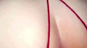 Encuentro vecina en lencería nueva y la cojo con creampie rico