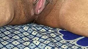 desi housewife alisha bhabhi moans loud fingering her juicy hairy pussy solo