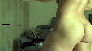 glimpse vladislava galagan's ripped russian bodybuilder ass flexing nude on holiday