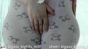 i spot her camel toe peeking through those tight pajamas