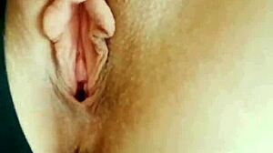 i can't stop horny brunette milf fingering pussy solo at home