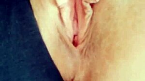 i can't stop horny brunette milf fingering pussy solo at home