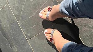 check out this kylie jenner feet pics compilation so sexy