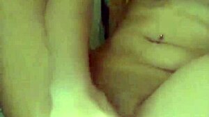 my asian pussy needs fingering till i squirt solo