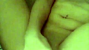 my asian pussy needs fingering till i squirt solo