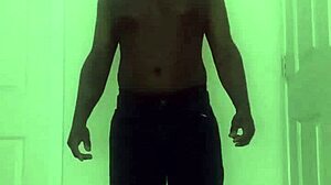 girl keeps singing and dancing wildly for viewers nonstop!