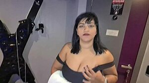 couple mattos goes raw doggystyle then pauses vid to slip on condom quick