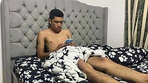 mi hermanastra no aguanto las ganas y me follo con su gran culo y tetas