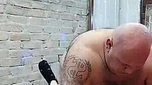 Muscular Hottie Begs Bodybuilder for Creampie in Tight Little Pussy?