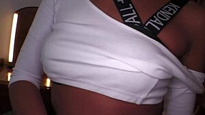 色黒金髪ショートヘアーのナツさんはサーフィンもやってるノリノリギャルで肌見せたがりながら寸止めされてマ○コ触られたら潮吹きまくりびっくりnatsukaのbig ass big tits homemade fuck