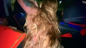 Famosinha from insta leaves party rides strangers in car jeans pulled down ass shaking.