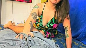 Curvy mejor amiga's emotions surge sucking my monster cock while sharing her story pov.