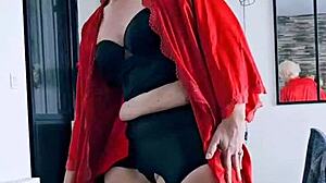 sexy lingerie tease just for you, babe!