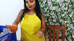 traded veggies for quick stand-up fun with the hot vendor