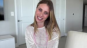 Rating Anya Olsen's Hot Mom Bod 1-10!