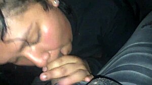 madre soltera chupa pinga en taxi por calles de lima