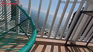 Hago mamada bisexual en publico al mar con pareja costumes cowgirl creampie riding trailer