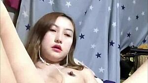 amateur japanese babe fingers herself horny until massive squirt