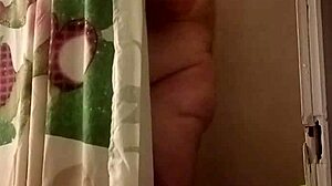 Shower play escalates with throbbing big cock deep inside