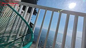 Hago mamada bisexual en publico al mar con pareja costumes cowgirl creampie riding trailer