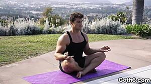 Scarlet De Sade Offers Ramon Nomar Her Jeweled Gaping Asshole