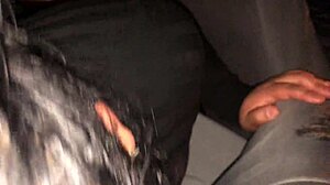 madre soltera chupa pinga en taxi por calles de lima