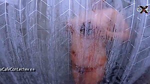 Fucking cuñada's huge ass post-shower!