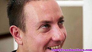 Seducing Granny Fills Hairy Pussy with Cumshot