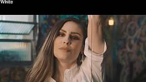 i can't stop staring at emme white's natural tits in lingerie during her sexy 2019 private cam show