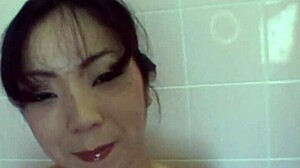 damn experienced asian milf yoriko akiyoshi with beautiful boobs toys her pussy solo 😍💦